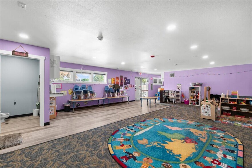 More Photos Of 340 Maple St, Frederick Specialty For Sale