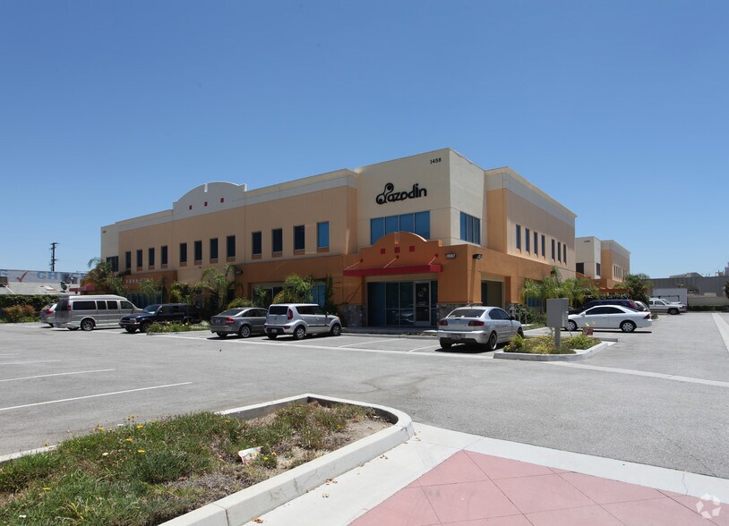 Primary Photo Of 1450-1458 W Holt Ave, Pomona Light Distribution For Lease
