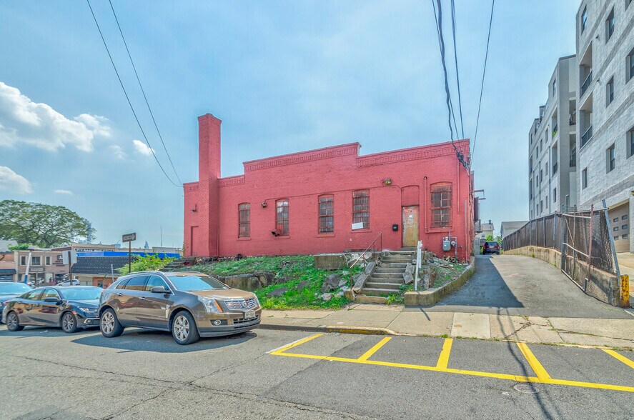 Primary Photo Of 509 74th St, North Bergen Warehouse For Sale