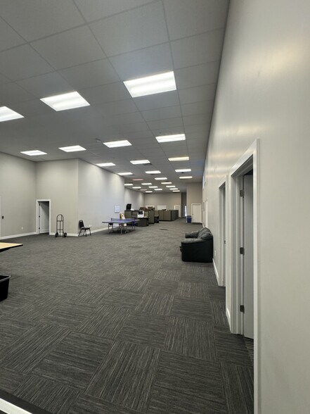 More Photos Of 142 N 1800 W, Lindon Warehouse For Lease