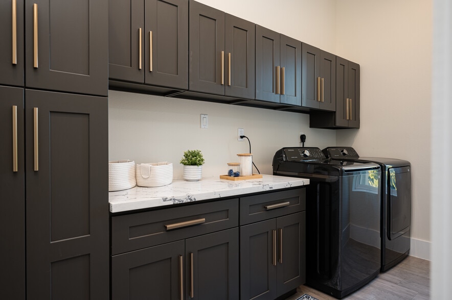 More Photos Of , Houston Multifamily For Sale