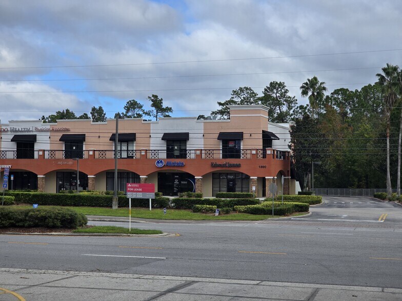 More Photos Of 1890 CR 419, Oviedo General Retail For Lease