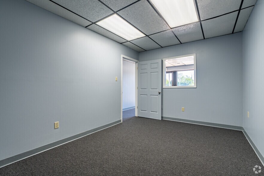 More Photos Of 3639 New Getwell Rd, Memphis Unknown For Lease