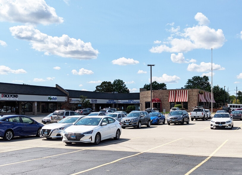 More Photos Of 2785 Maple Ave, Lisle Unknown For Lease