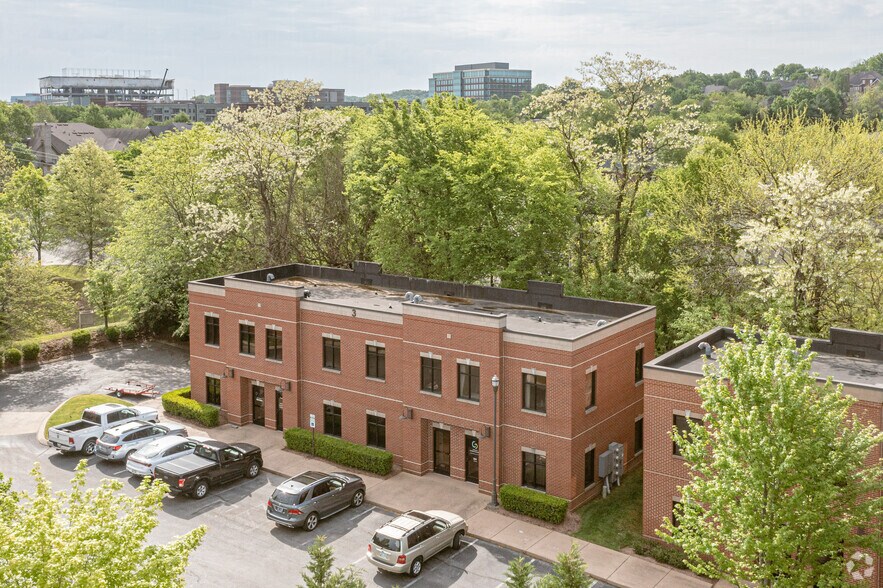 More Photos Of 106 Mission Ct, Franklin Office For Sale