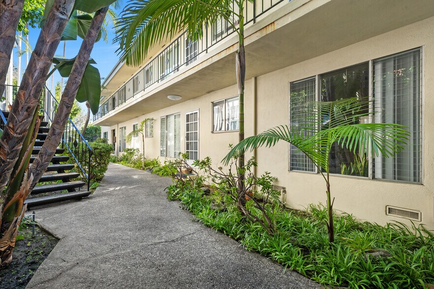 More Photos Of 3410 Club Dr, Los Angeles Apartments For Sale
