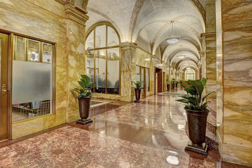 More Photos Of 730 17th St, Denver Office For Sale