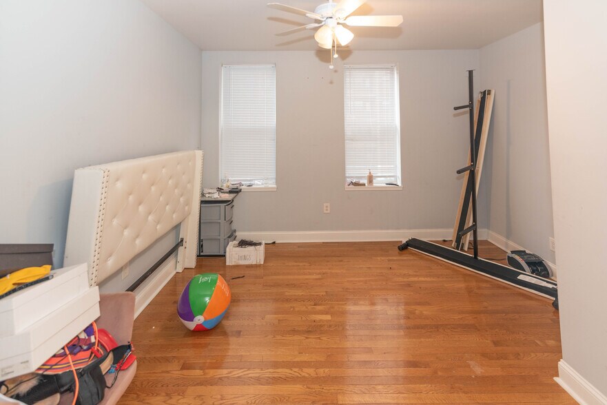 More Photos Of 2445 Lakeview Ave, Baltimore Apartments For Sale