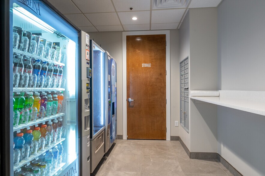 More Photos Of 4575 Via Royale, Fort Myers Office For Sale