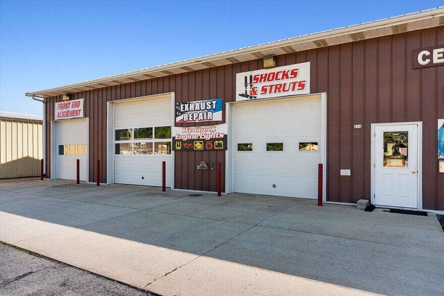 More Photos Of 214 N Commerce St, Cedar Grove Auto Repair For Sale