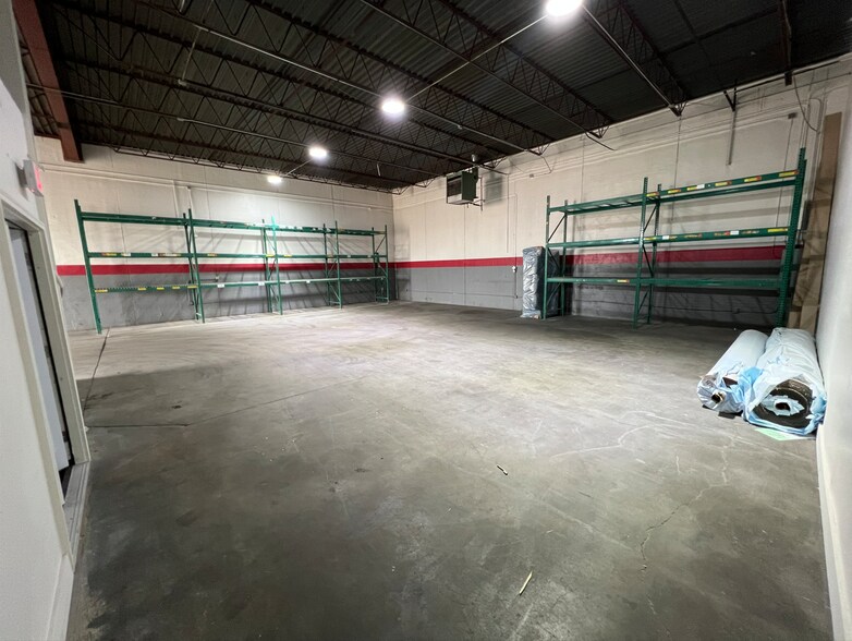 More Photos Of 2655-2685 S Tejon St, Englewood Warehouse For Lease