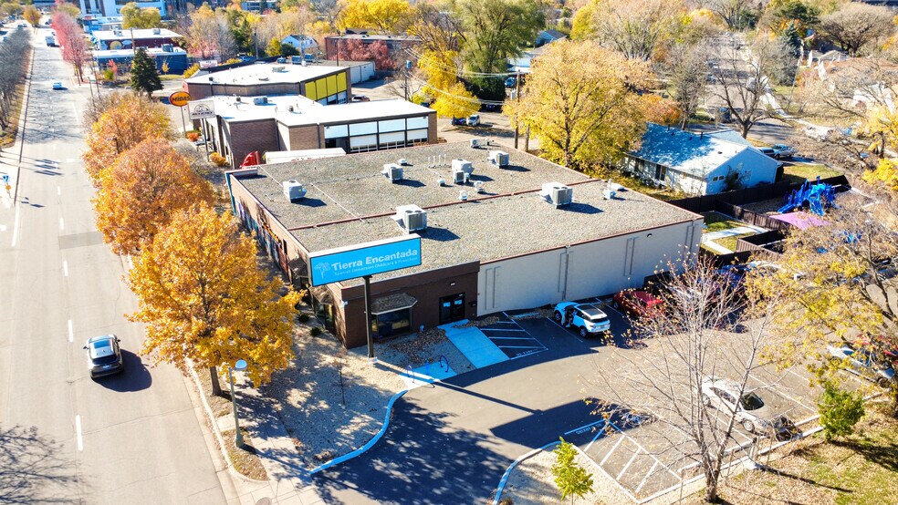 More Photos Of 4140 Excelsior Blvd, Saint Louis Park Freestanding For Sale