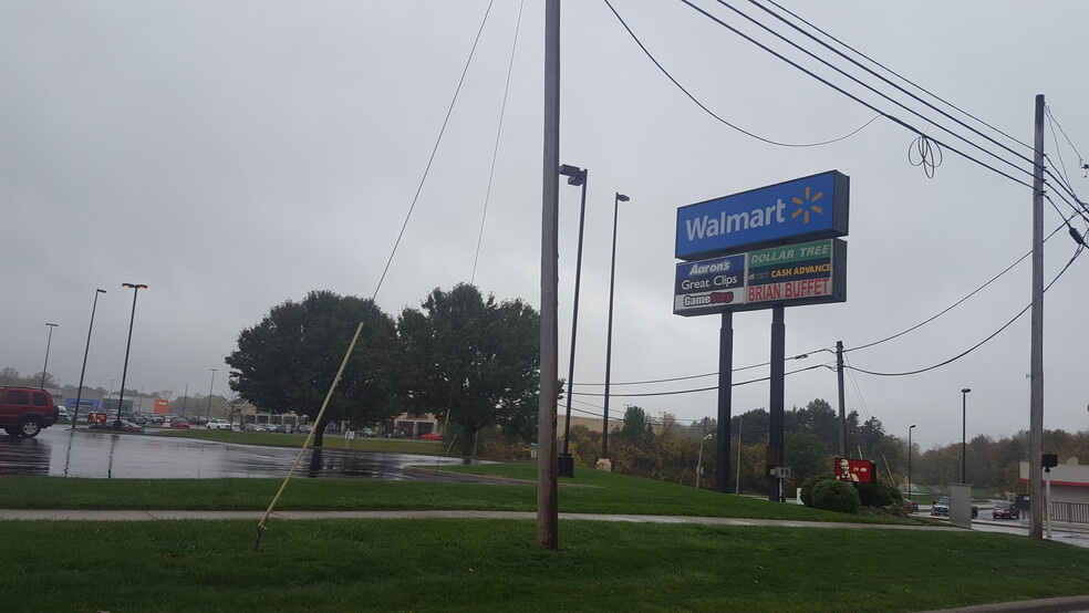 More Photos Of 101 Plank Rd, Norwalk Unknown For Lease