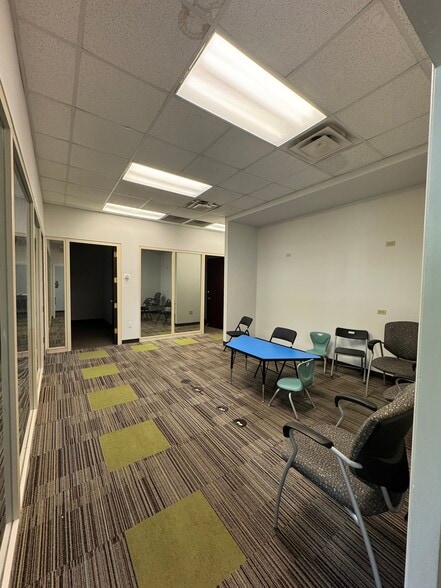 More Photos Of 15303 Amberly Dr, Tampa Medical For Lease