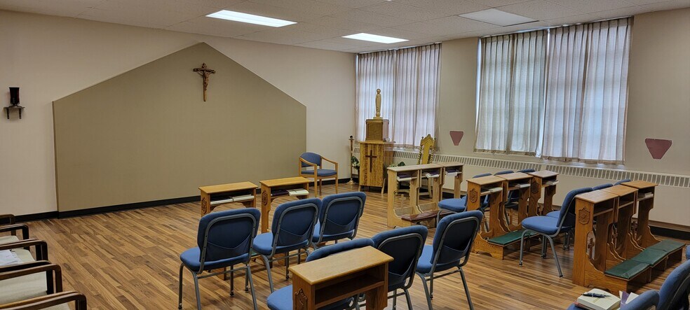 More Photos Of 16130 Clifton Park Ave, Markham Religious Facility For Sale