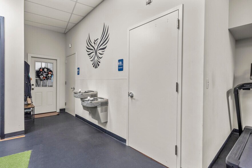 More Photos Of 21 Forest Street Unit# C1, New Canaan General Retail For Sale