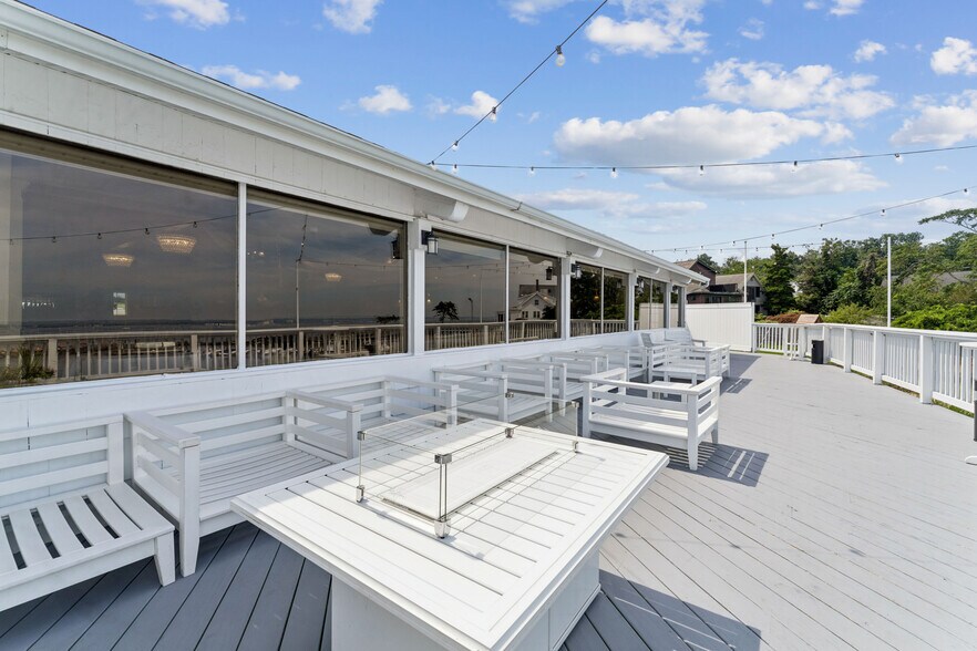 More Photos Of 62 Cove St, New Haven Specialty For Sale