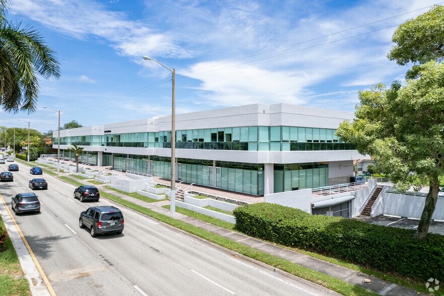 Primary Photo Of 770 S Dixie Hwy, Coral Gables Office For Lease