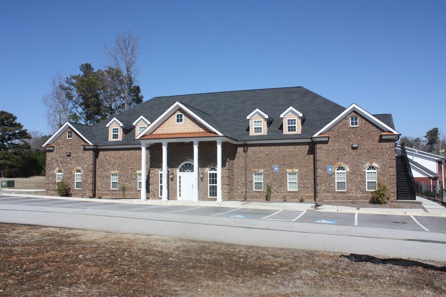 More Photos Of 848 Hiram Acworth Hwy, Hiram Office For Lease