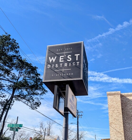 More Photos Of 91 S College St, Statesboro Warehouse For Sale