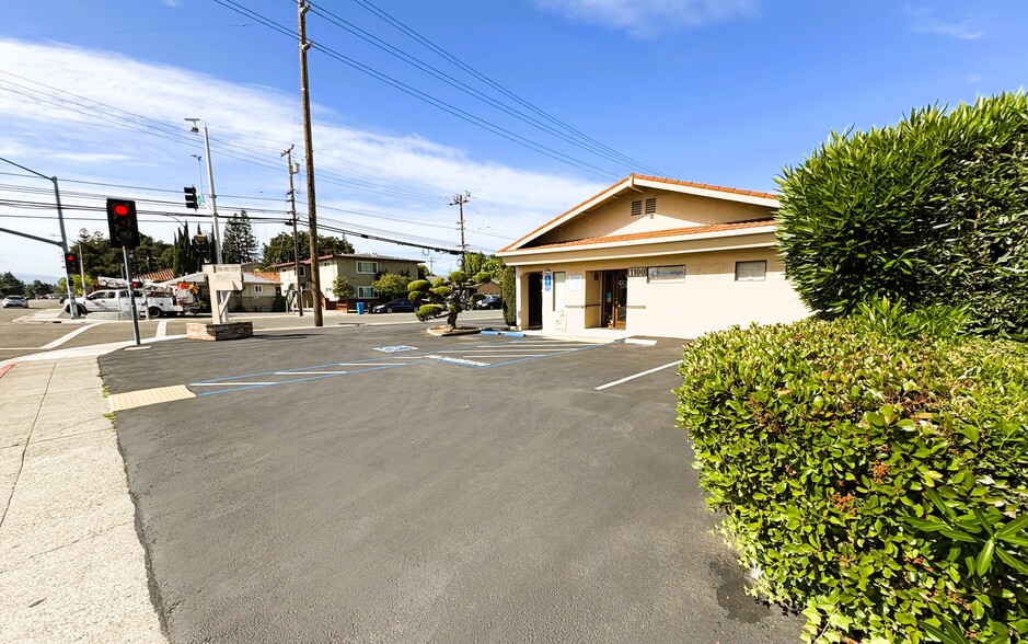 More Photos Of 1100-1102 Scott Blvd, Santa Clara Medical For Sale
