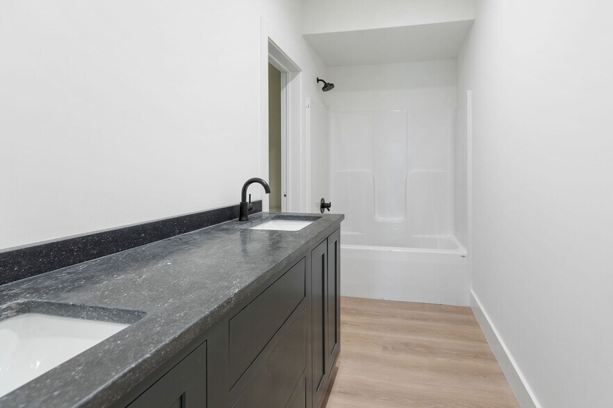 More Photos Of 26995 Reel Ln, Shell Knob Hotel For Sale