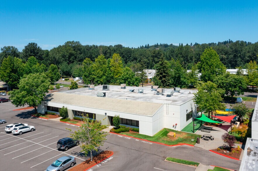 More Photos Of 923 Powell Ave SW, Renton Unknown For Lease