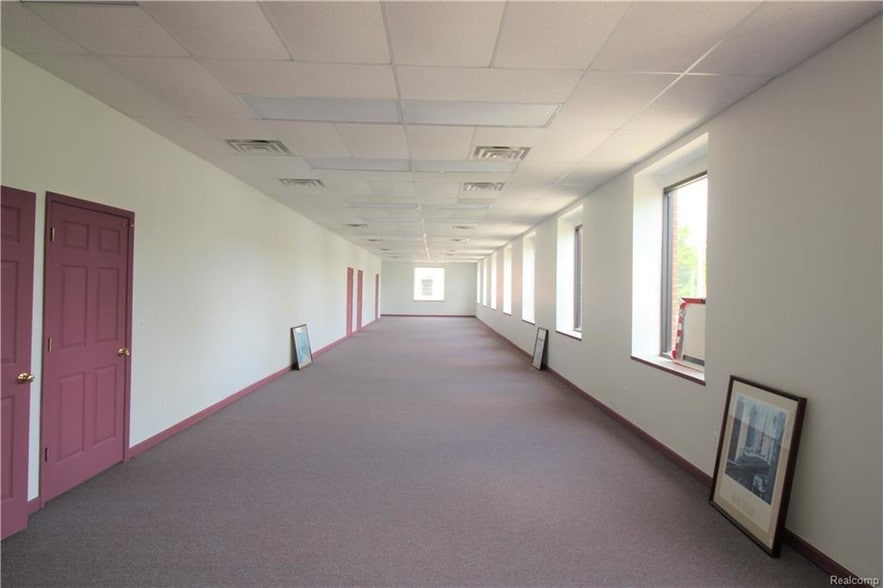 More Photos Of 107 S Main St, Almont Restaurant For Lease