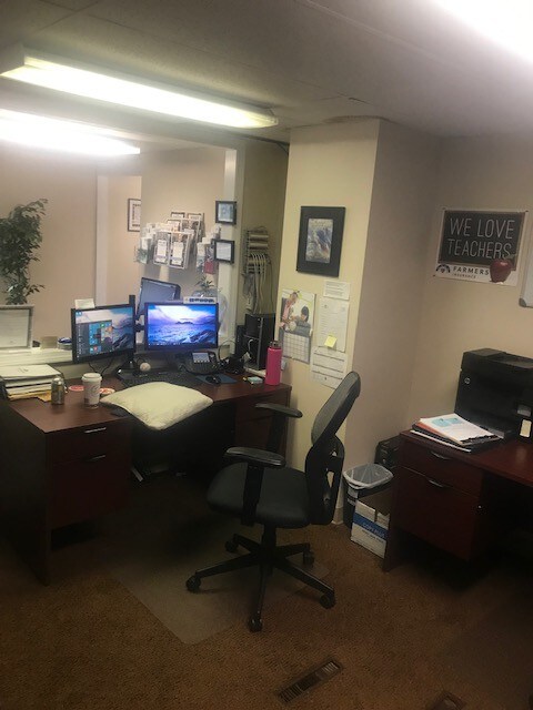 More Photos Of 1001 Farmington Ave, Bristol Medical For Sale