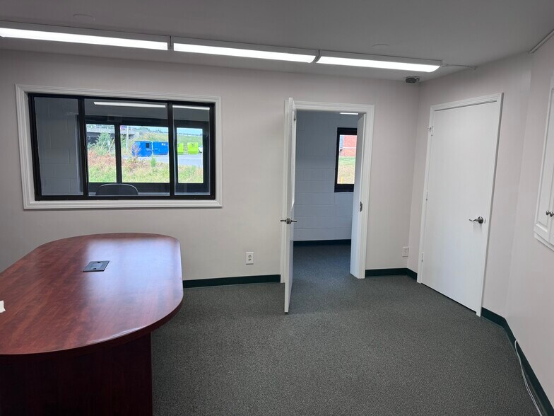 More Photos Of 61 Miller St, Winston-Salem Storefront Retail Office For Sale