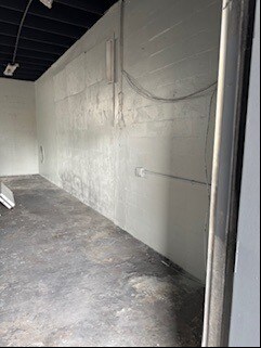 More Photos Of 548 NE 32nd St, Oakland Park Warehouse For Sale