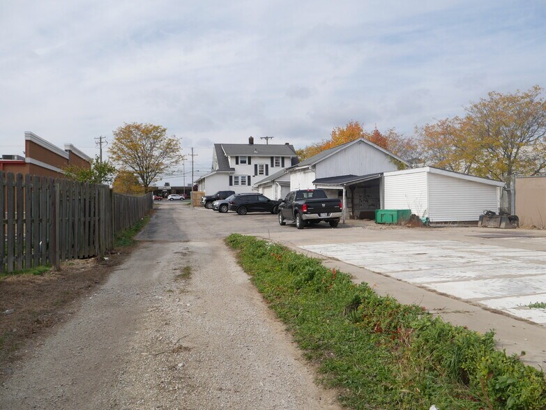 More Photos Of 2835 S Arlington Rd, Akron Storefront Retail Residential For Sale