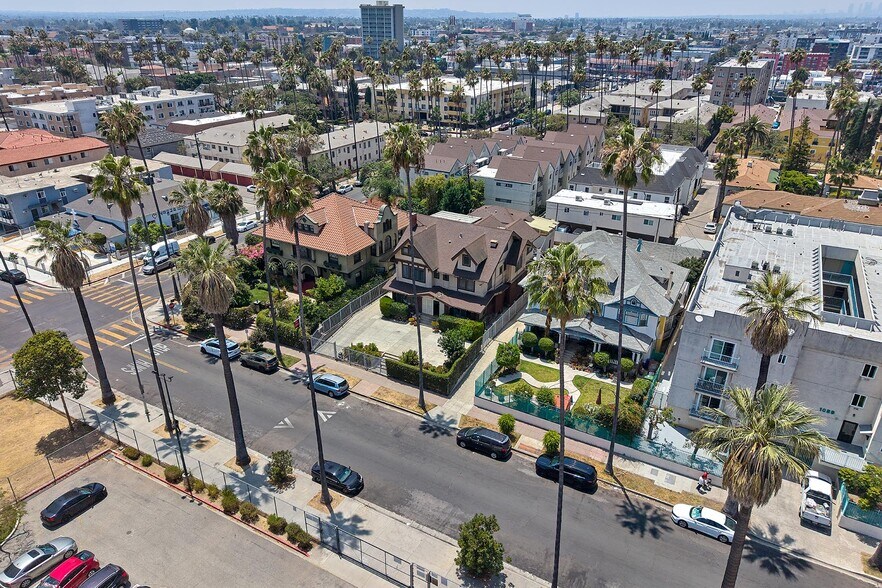 More Photos Of 1041 Elden Ave, Los Angeles Apartments For Sale