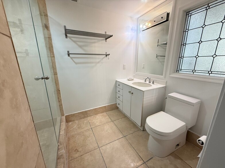 More Photos Of 1829 Phelps Pl NW, Washington Apartments For Sale