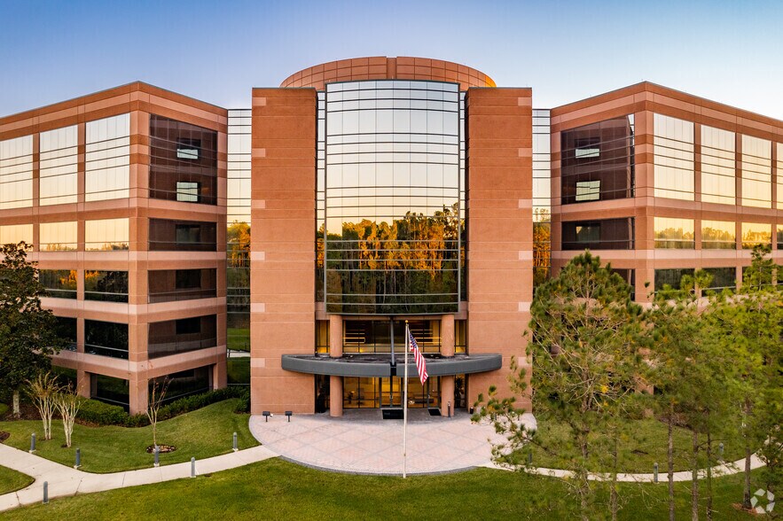 More Photos Of 2300 Discovery Dr, Orlando Office For Lease