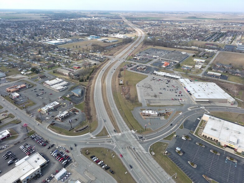 More Photos Of 2128 N Middle Dr, Greensburg Storefront Retail Office For Lease