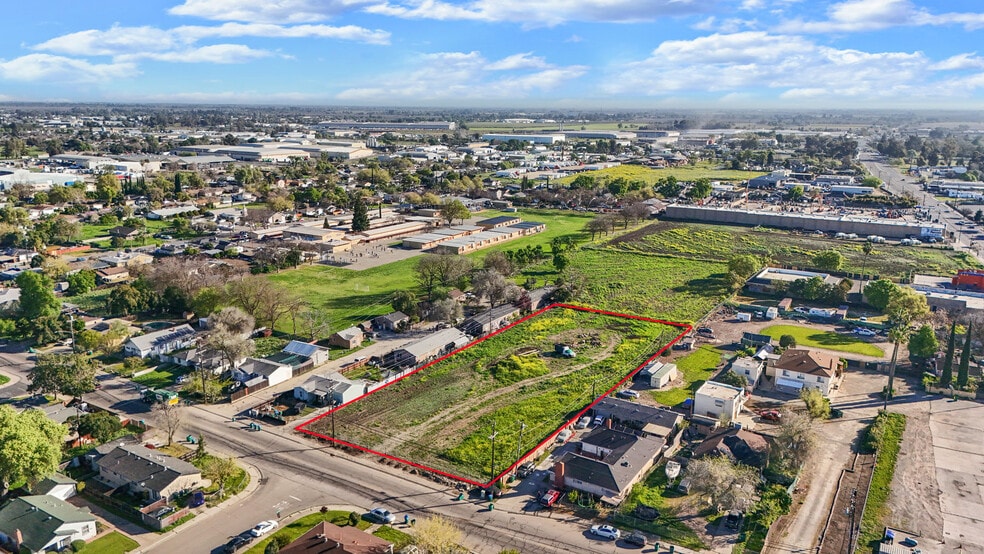 More Photos Of 716 N Filbert St, Stockton Land For Sale