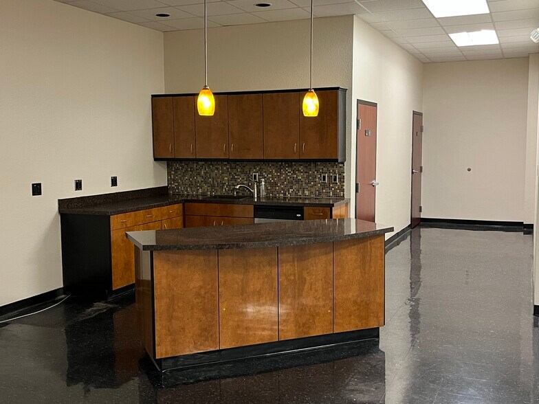 More Photos Of 8565 Somerset Dr, Largo Light Distribution For Lease