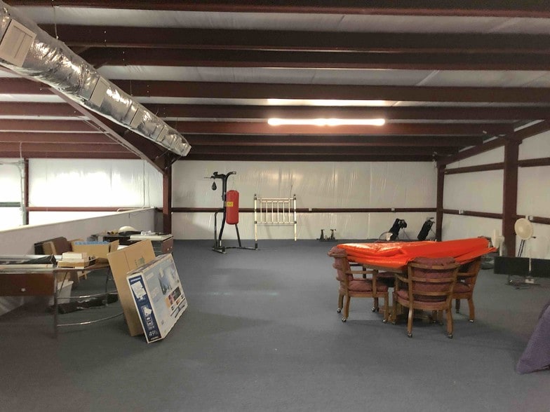 More Photos Of 124 Rose Ln, Frisco Warehouse For Lease