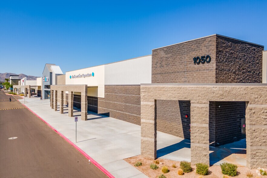More Photos Of 1380 W Elliot Rd, Tempe Unknown For Lease