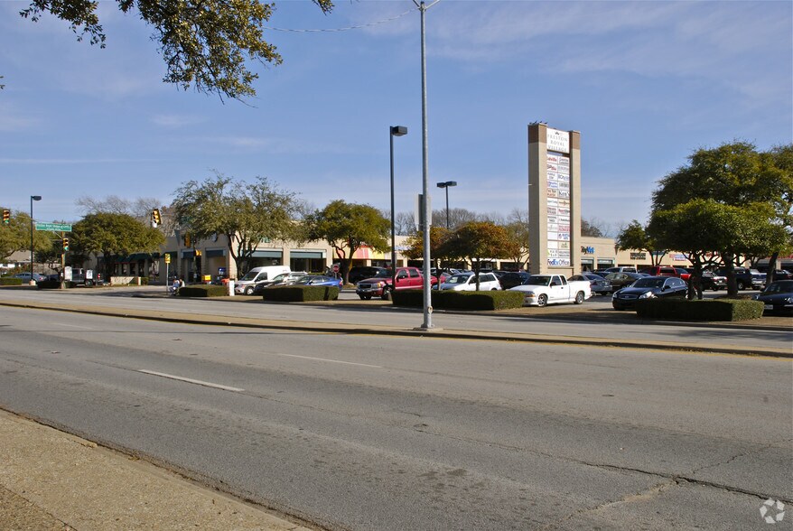 More Photos Of 5959-6025 Royal Ln, Dallas Unknown For Lease