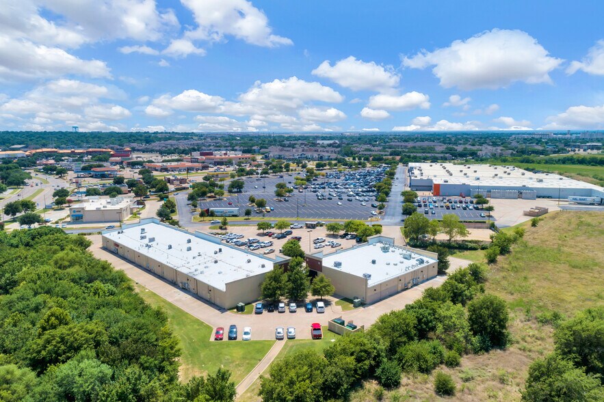 More Photos Of 5850 S Hulen St, Fort Worth Unknown For Lease