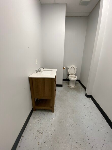 More Photos Of 1675 Highway 190, Mandeville Unknown For Lease