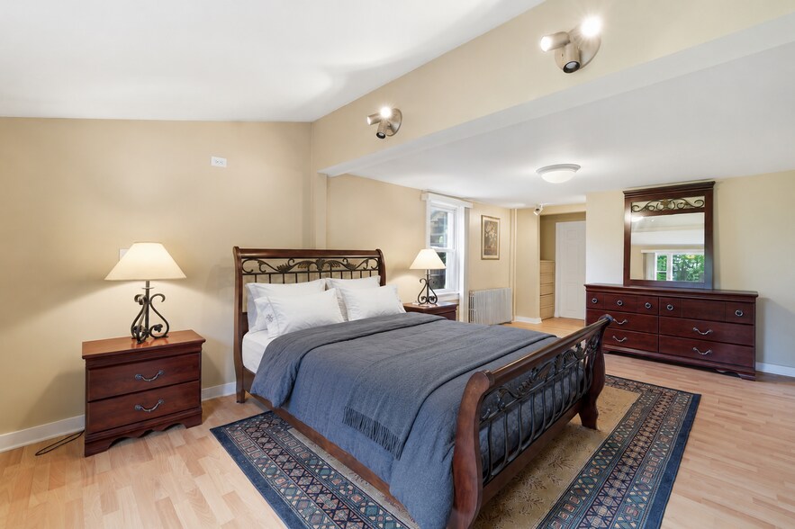 More Photos Of 1015 PA-390, Greentown Hospitality For Sale