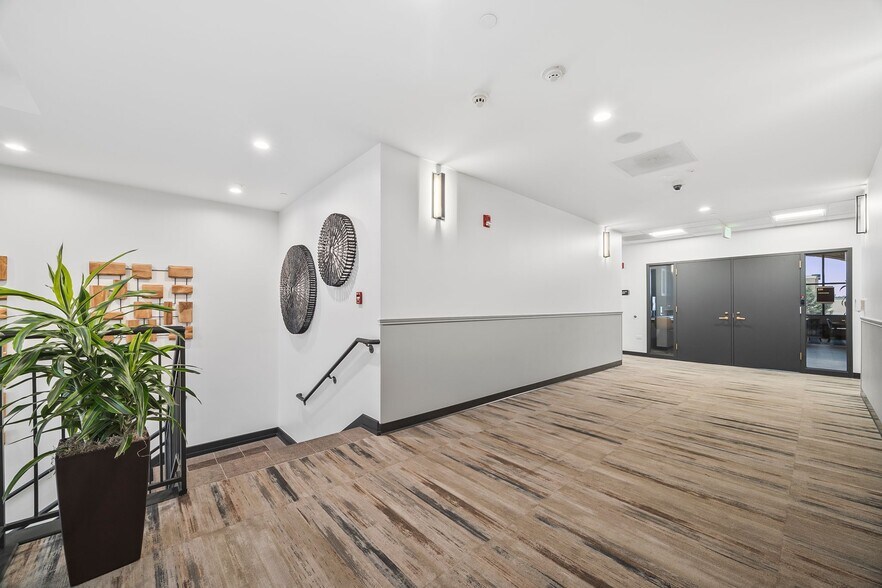 More Photos Of 18801 E Mainstreet, Parker Medical For Sale