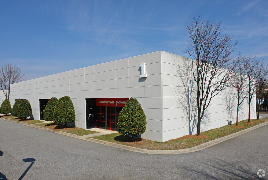 Primary Photo Of 2606 Phoenix Dr, Greensboro Unknown For Lease