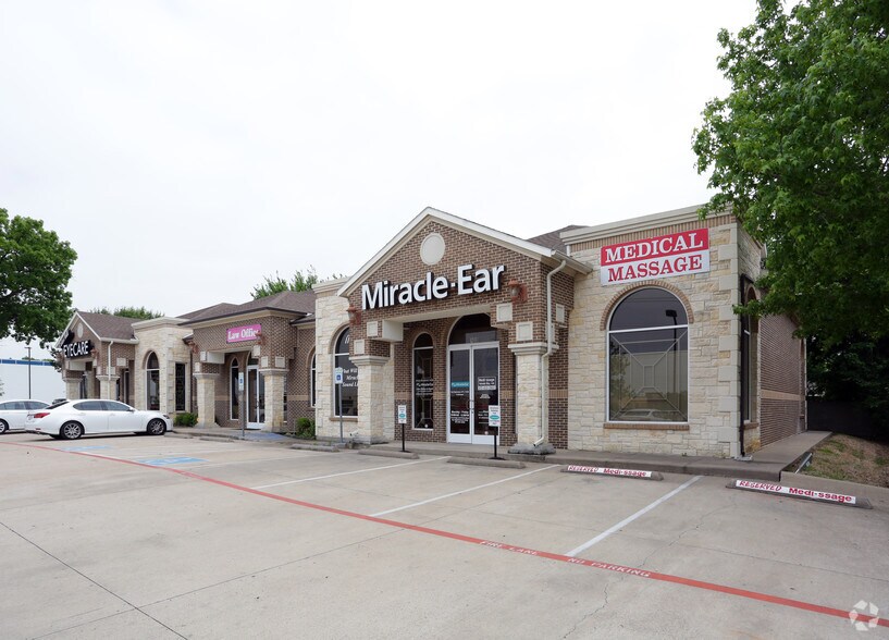 More Photos Of 818 N Highway 67, Cedar Hill Unknown For Lease