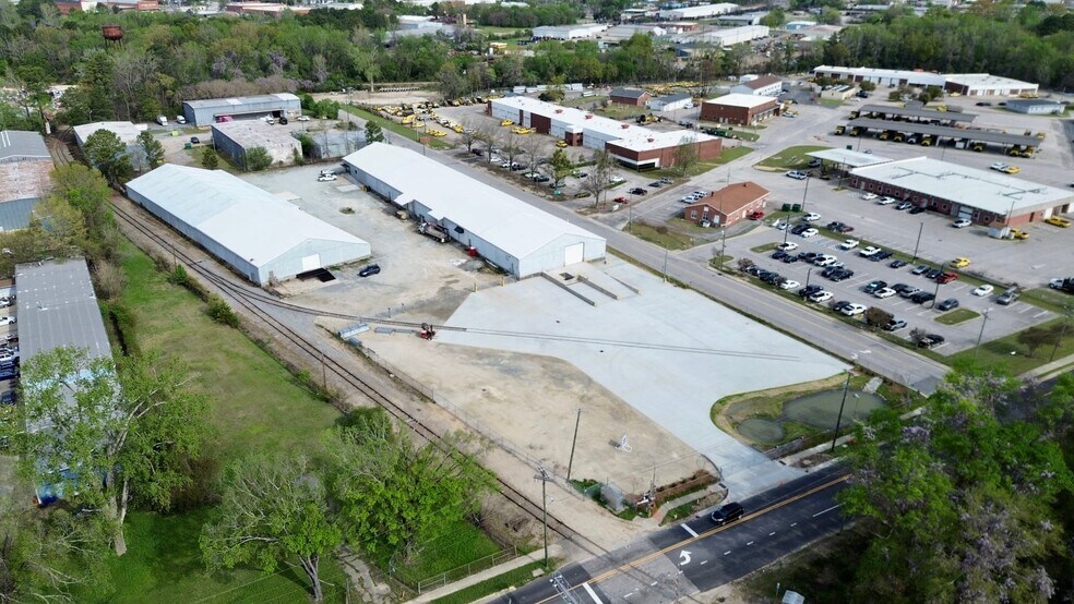 Primary Photo Of 658 Southern Ave, Fayetteville Warehouse For Lease