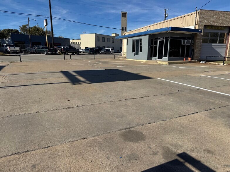 More Photos Of 2085 S Garland Ave, Garland Auto Dealership For Sale