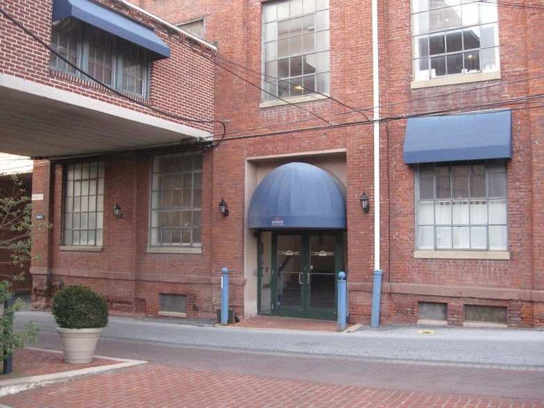 Primary Photo Of 131 E Grant St, Lancaster Office For Lease